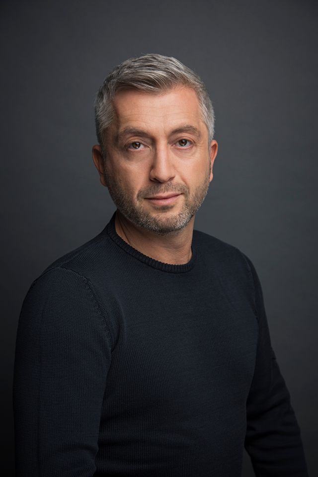 Den Tolmor - Documentary Film Producer